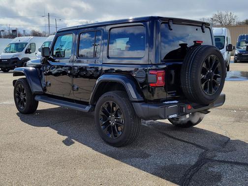 Black Clearcoat 2025 Jeep Wrangler 4xe Sahara