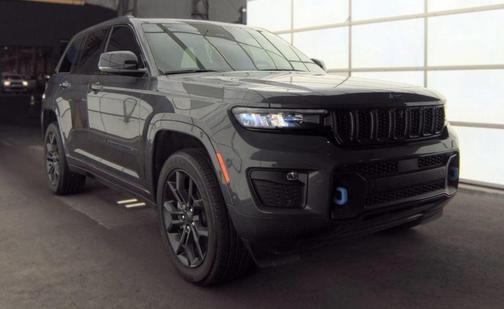 Baltic Gray Metallic Clearcoat 2024 Jeep Grand Cherokee 4xe Anniversary Edition