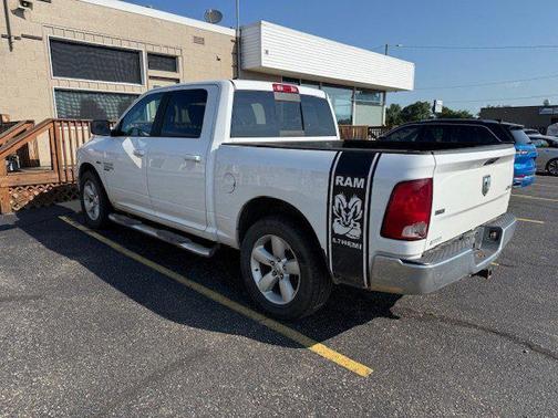 2019 RAM 1500 SLT