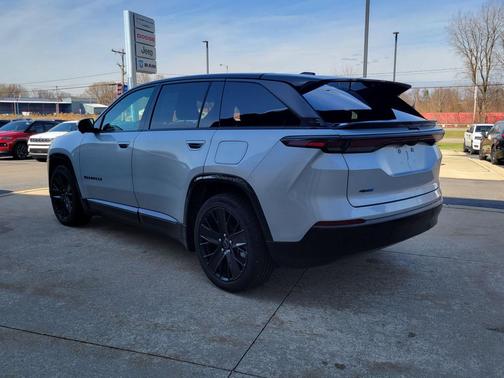 2024 Jeep Wagoneer S Launch Edition