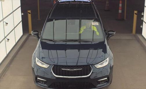2025 Chrysler Pacifica L