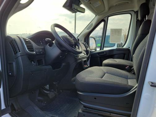 Bright White Clearcoat 2025 RAM ProMaster 3500 High Roof