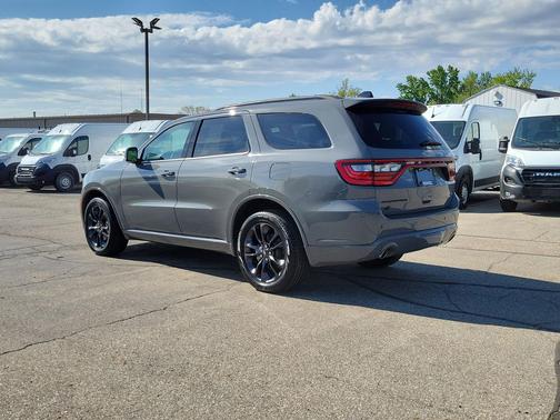 Destroyer Gray Clearcoat 2024 Dodge Durango GT Plus