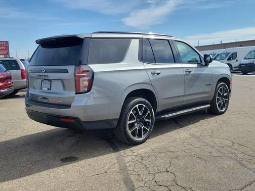 2023 Chevrolet Tahoe 4WD RST