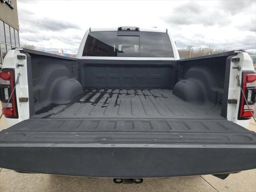 2020 RAM 2500 Laramie Mega Cab 4X4 6'4' Box