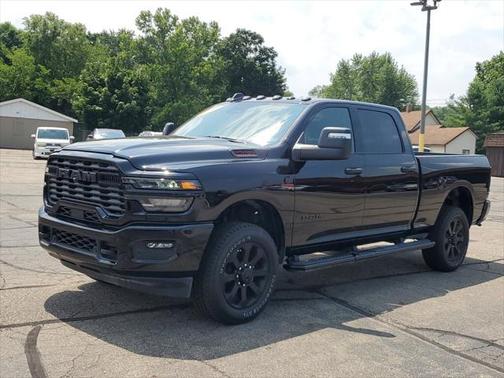 2025 RAM 2500 Big Horn Crew Cab 4x4 6'4' Box