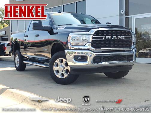 2024 RAM 2500 Big Horn Crew Cab 4x4 6'4' Box
