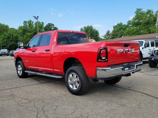 Flame Red Clearcoat 2026 RAM 2500 Big Horn Crew Cab 4x4 6'4' Box
