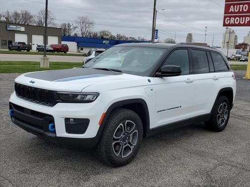 2023 Jeep Grand Cherokee 4xe Trailhawk