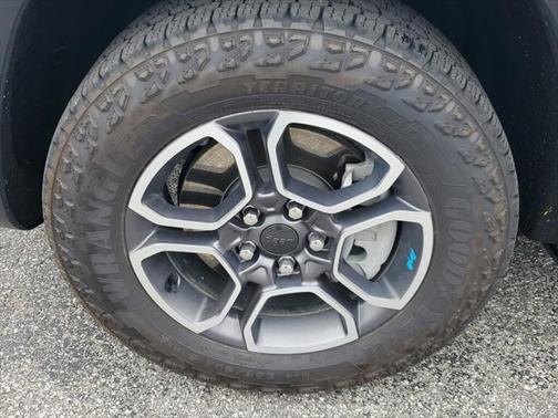 2023 Jeep Grand Cherokee 4xe Trailhawk