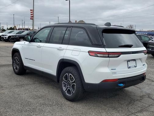 2023 Jeep Grand Cherokee 4xe Trailhawk