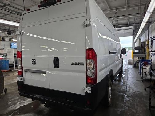 Bright White Clearcoat 2025 RAM ProMaster 3500 High Roof