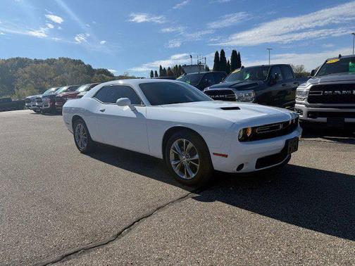 2020 Dodge Challenger SXT