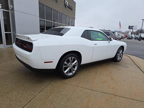 2020 Dodge Challenger SXT
