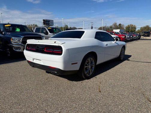 2020 Dodge Challenger SXT
