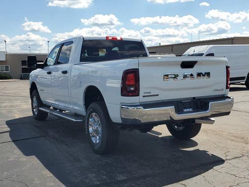 2025 RAM 2500 Big Horn Crew Cab 4x4 6'4' Box
