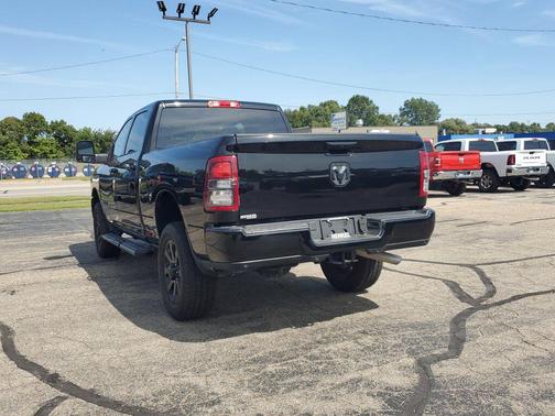 2024 RAM 2500 Big Horn Crew Cab 4x4 6'4' Box