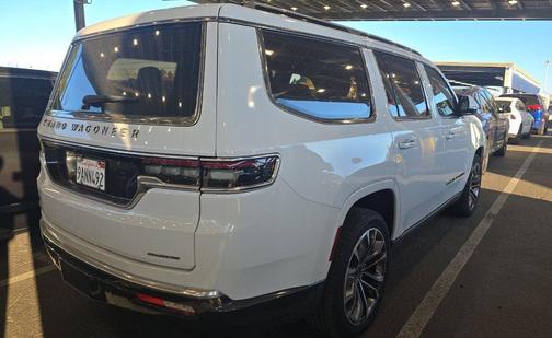 Bright White Clearcoat 2022 Jeep Grand Wagoneer Series III 4x4