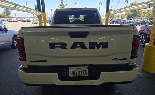 Bright White Clearcoat 2025 RAM 2500 Big Horn Crew Cab 4x4 6'4' Box
