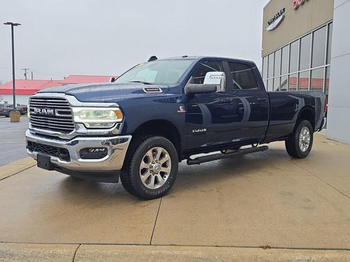 2023 RAM 3500 Laramie Crew Cab 4x4 8' Box