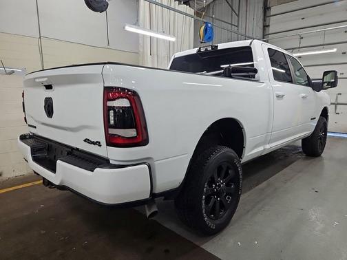 Bright White Clearcoat 2024 RAM 2500 Big Horn Crew Cab 4x4 6'4' Box