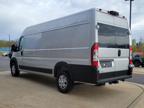 Bright Silver Metallic Clearcoat 2025 RAM ProMaster 3500 High Roof