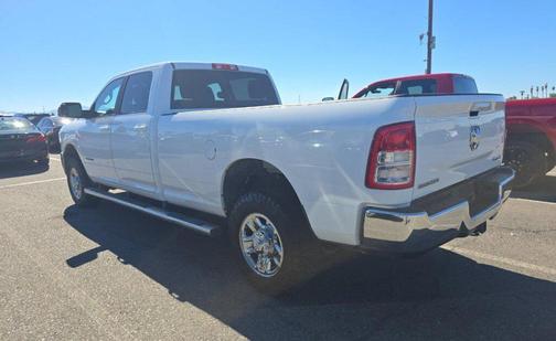 2022 RAM 3500 Big Horn Crew Cab 4x4 8' Box