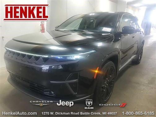 Diamond Black Crystal Pearlcoat 2024 Jeep Wagoneer S Launch Edition