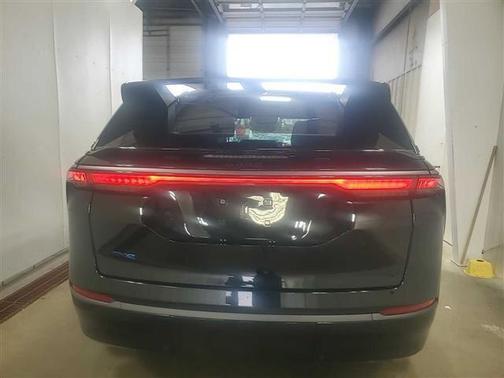 Diamond Black Crystal Pearlcoat 2024 Jeep Wagoneer S Launch Edition