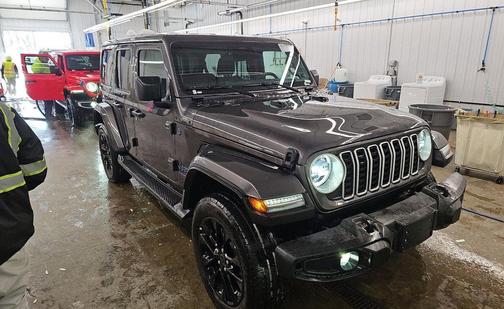Granite Crystal Metallic Clearcoat 2025 Jeep Wrangler 4xe Sahara