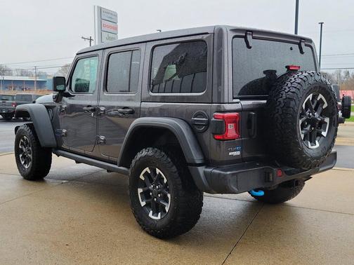 Granite Crystal Metallic Clearcoat 2025 Jeep Wrangler 4xe Rubicon