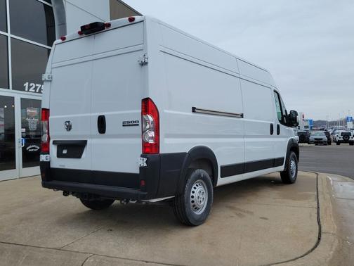2025 RAM ProMaster 2500 Tradesman