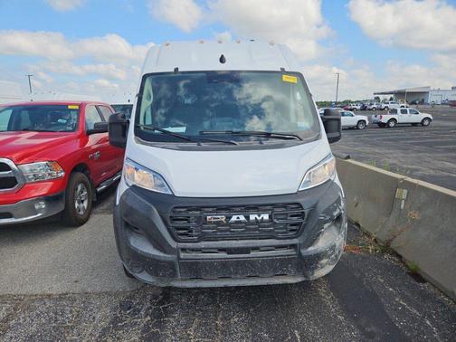 2025 RAM ProMaster 2500 Tradesman