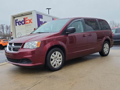 Octane Red Pearlcoat 2017 Dodge Grand Caravan SE