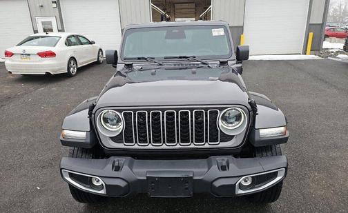 Granite Crystal Metallic Clearcoat 2025 Jeep Wrangler 4xe Sahara