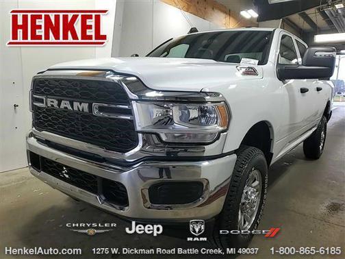 2024 RAM 2500 Tradesman Crew Cab 4x4 6'4' Box
