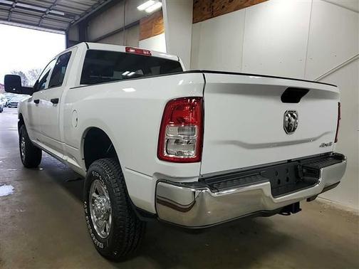 2024 RAM 2500 Tradesman Crew Cab 4x4 6'4' Box