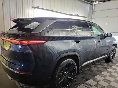 2024 Jeep Wagoneer S Launch Edition