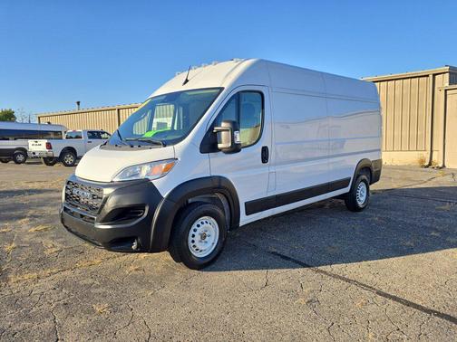 2025 RAM ProMaster 2500 Tradesman