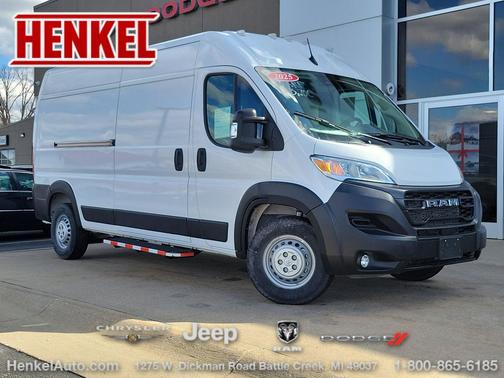 Bright White Clearcoat 2025 RAM ProMaster 2500 Tradesman
