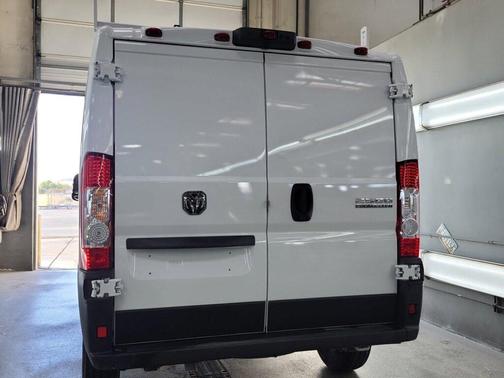 2025 RAM ProMaster 2500 Tradesman