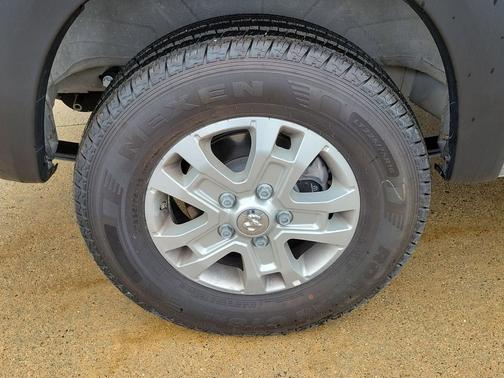 Ceramic Gray Clearcoat 2025 RAM ProMaster 2500 High Roof