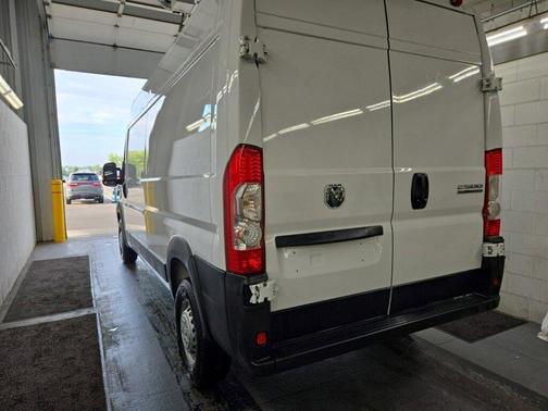 2025 RAM ProMaster 2500 Tradesman