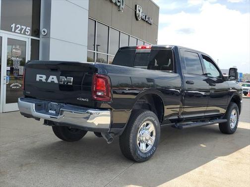 2025 RAM 2500 Tradesman Crew Cab 4x4 6'4' Box