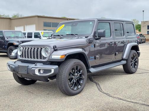 Granite Crystal Metallic Clearcoat 2025 Jeep Wrangler 4xe Sahara