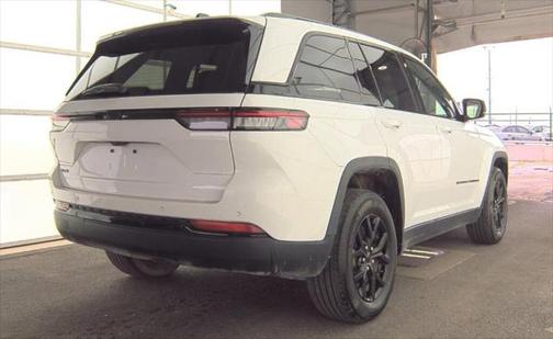 2024 Jeep Grand Cherokee Altitude