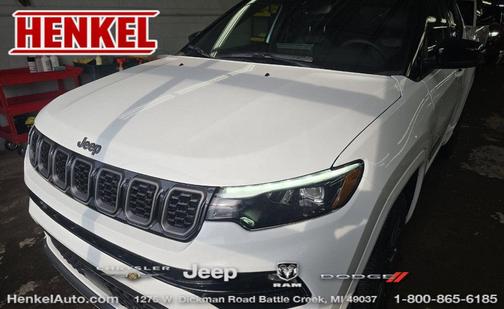 Bright White Clearcoat 2025 Jeep Compass Limited