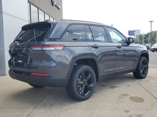 2025 Jeep Grand Cherokee Altitude