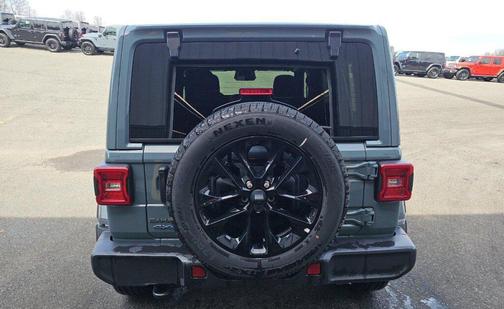 2025 Jeep Wrangler 4xe Sahara