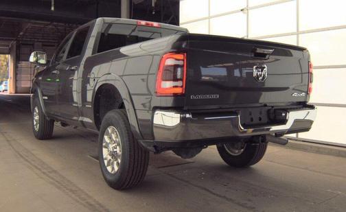 2022 RAM 2500 Laramie Crew Cab 4x4 6'4' Box